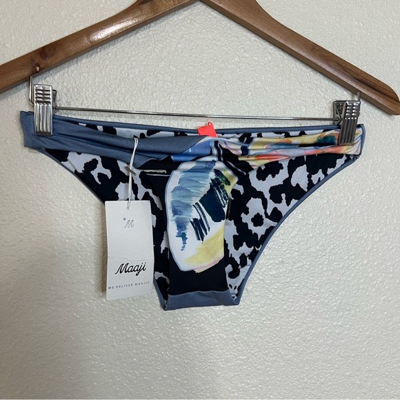Maaji blue abstract leaf reversible bikini bottom only NEW SMALL - Picture 1 of 7